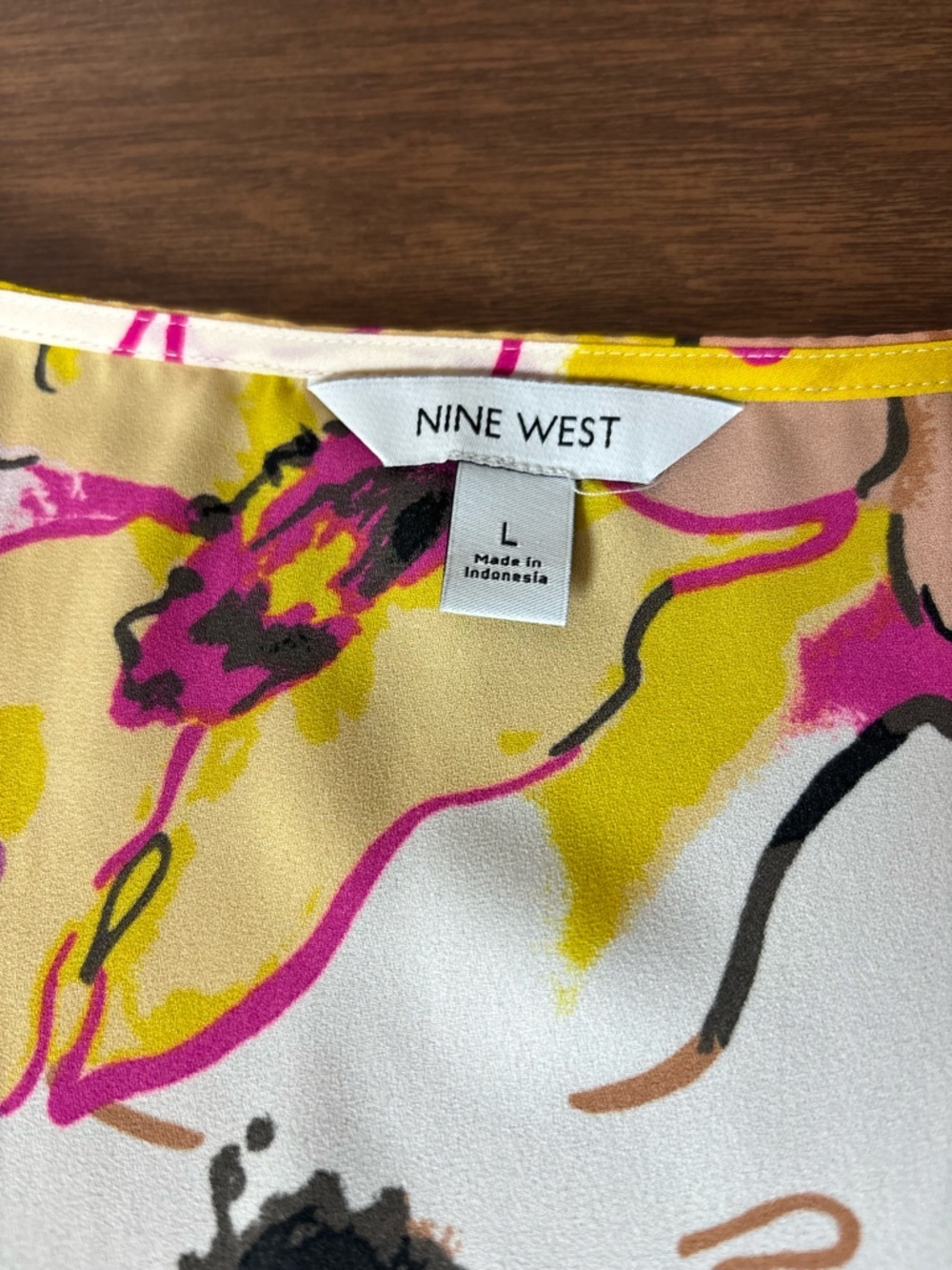 Nine West Vibrant Floral V-Neck Sleeveless Camisole in Yellow, Pink & Cream - Picture 4 of 8